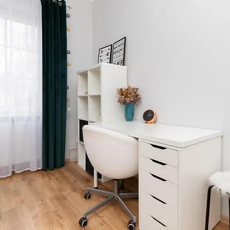 Apartament Spacious In Stocznia By Renters *