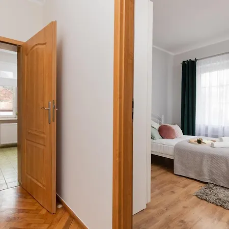 Spacious In Stocznia By Renters * Gdańsk