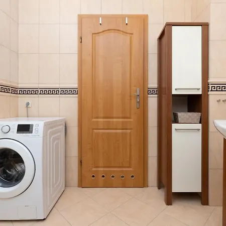 Spacious In Stocznia By Renters * Gdańsk
