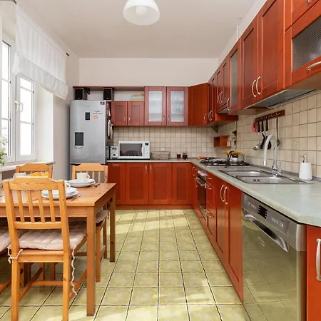 Spacious In Stocznia By Renters *